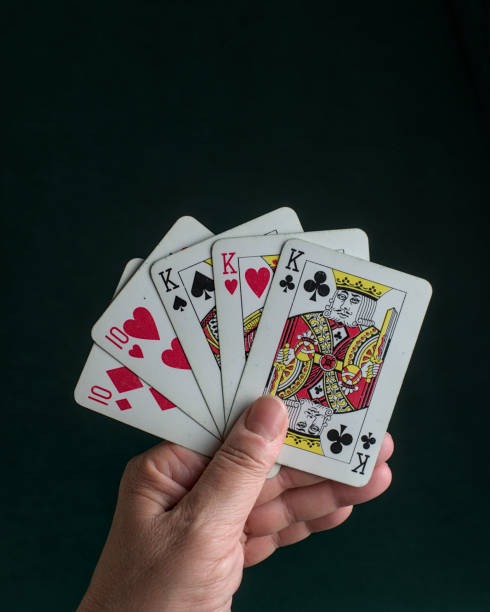 y0q মোবাইল অ্যাপে গেম নির্বাচন স্ক্রিন